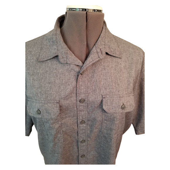 Croft & Barrow Quick Dry Men's Gray Shirt Size LT Length‎ 31 in Pit to Pit 25 in - Picture 5 of 6